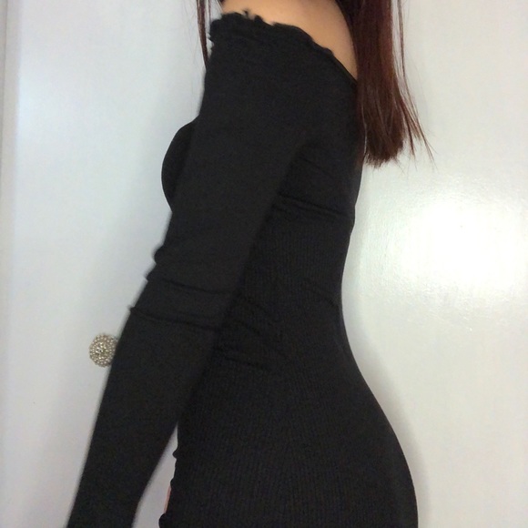 Forever 21 Black Off-The-Shoulder Dress - Picture 2 of 5